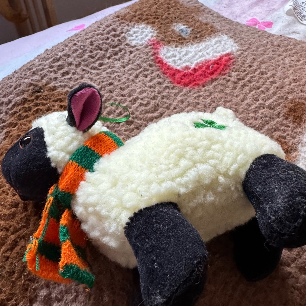 Adorable small plush lamb ornament from Ireland- cute!! - Picture 2 of 5